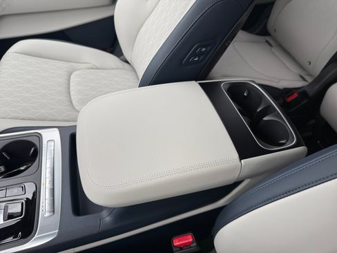 New 2026 Kia Carnival EX image 14