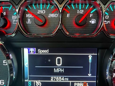 Used 2018 Chevrolet Silverado 1500 LT w/ All Star Edition image 15