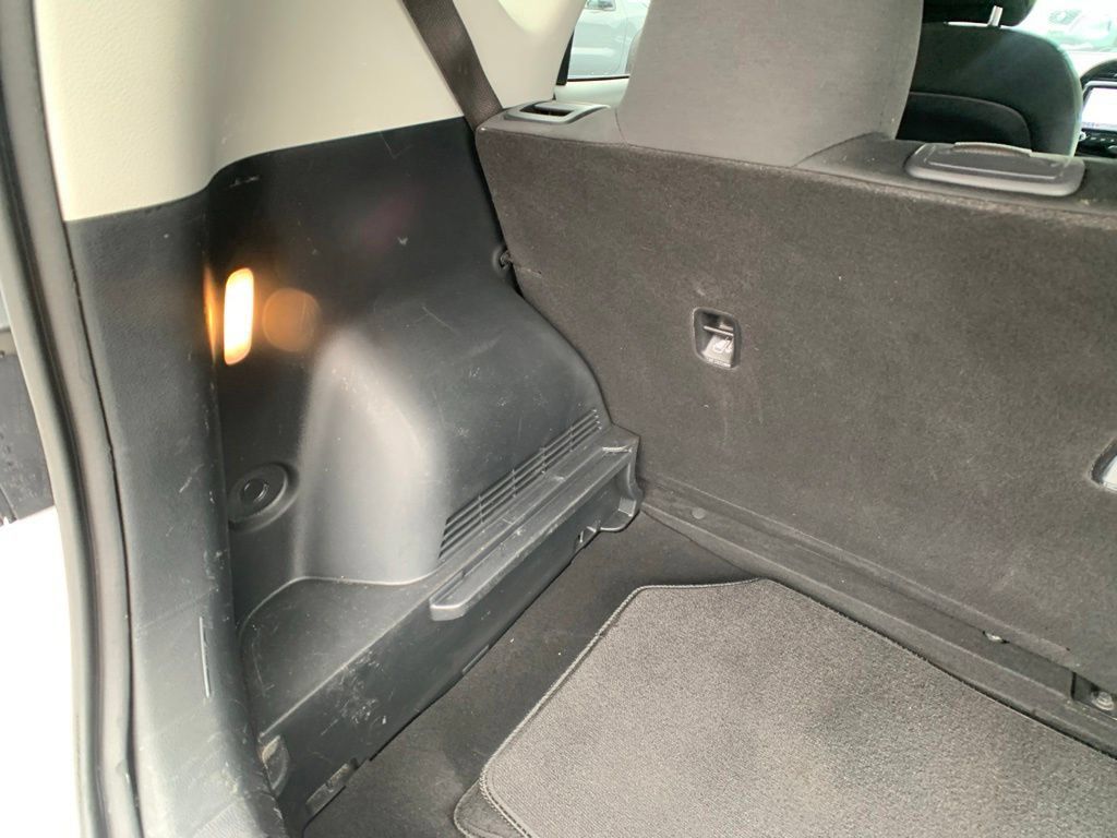 Used 2023 Kia Soul S FWD image 29