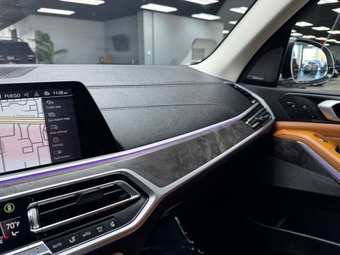 Used 2020 BMW X7 xDrive40i w/ Premium Package image 27
