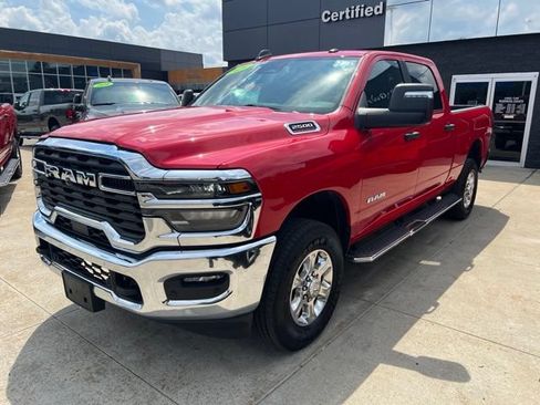 Certified 2026 RAM 2500 Big Horn AWD/4WD image 3
