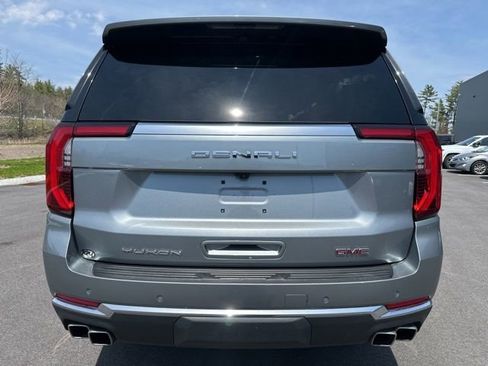 Used 2025 GMC Yukon Denali AWD/4WD image 4