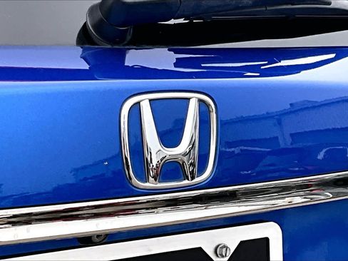 Used 2021 Honda HR-V EX image 30