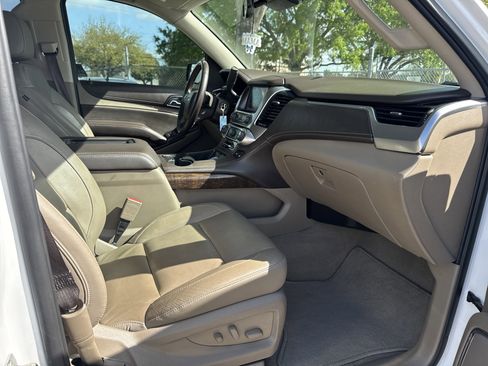 Used 2020 Chevrolet Tahoe LT image 14