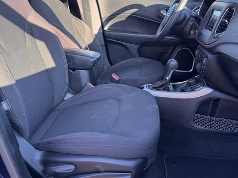 Used 2018 Jeep Compass Sport w/ Tech Group image 13