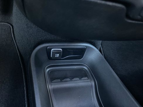 New 2026 Chrysler Pacifica Select image 27