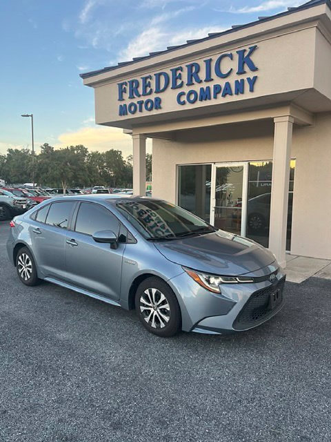 Used 2021 Toyota Corolla LE FWD image 1