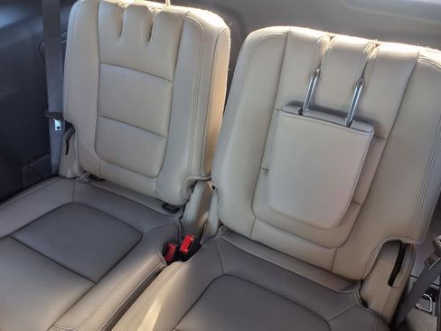 Used 2014 Ford Explorer Limited w/ Equipment Group 301A image 8