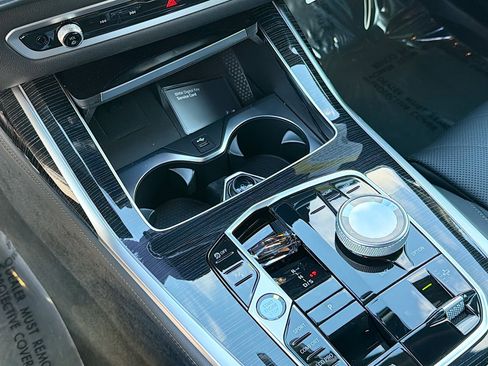 New 2026 BMW X7 xDrive40i w/ M Sport Package image 30