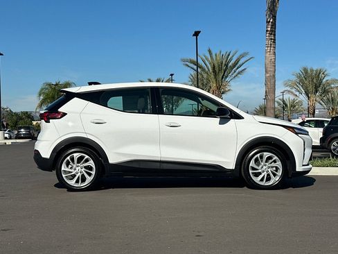 New 2027 Chevrolet Bolt LT w/ Comfort Package image 3