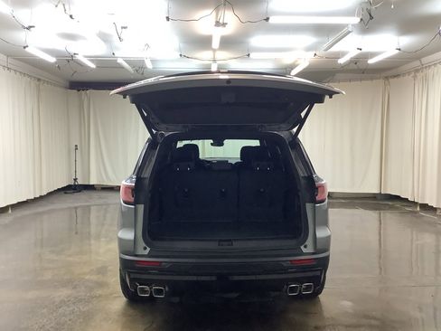 New 2026 GMC Acadia AT4 w/ LPO, All-Weather Package image 11
