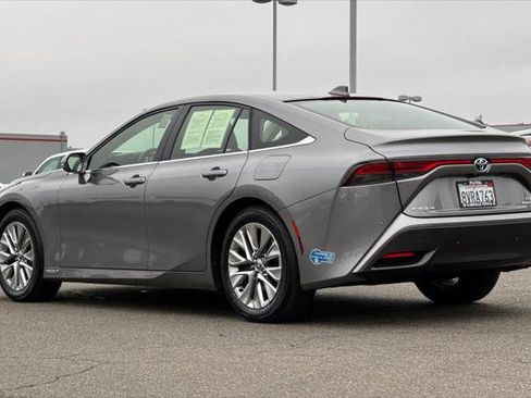Certified 2021 Toyota Mirai XLE image 7