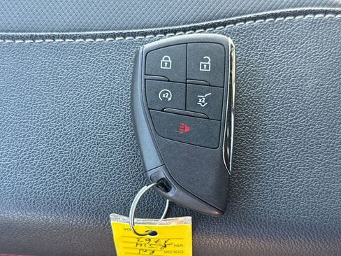 Used 2024 Chevrolet Traverse RS AWD/4WD image 46