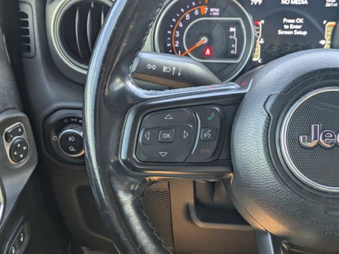 Used 2021 Jeep Gladiator Sport AWD/4WD image 27