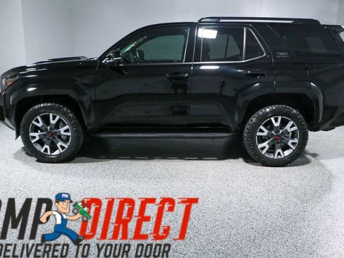Used 2025 Toyota 4Runner TRD Sport Premium AWD/4WD image 10