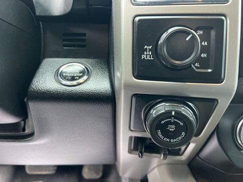 Used 2016 Ford F150 Lariat w/ Equipment Group 502A Luxury image 29