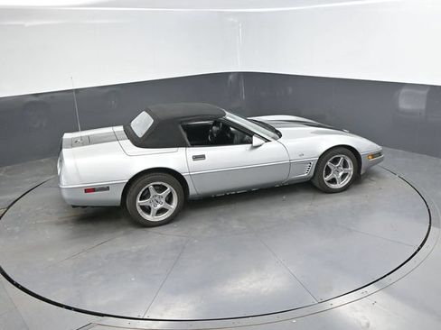 Used 1996 Chevrolet Corvette Convertible RWD image 20