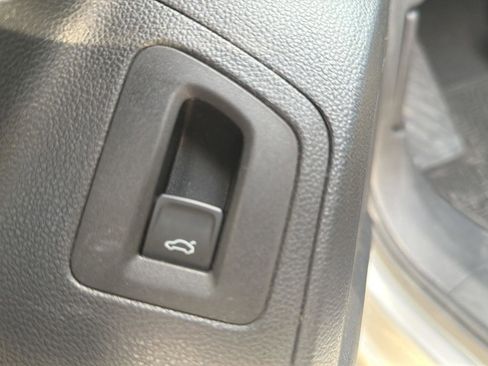 Used 2019 Volkswagen Atlas SE image 21