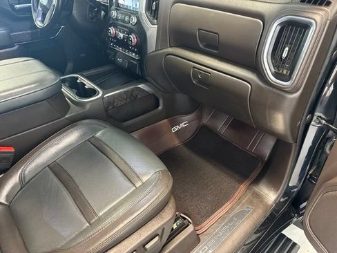 Used 2023 GMC Sierra 2500 Denali w/ Denali Black Diamond Edition AWD/4WD image 40