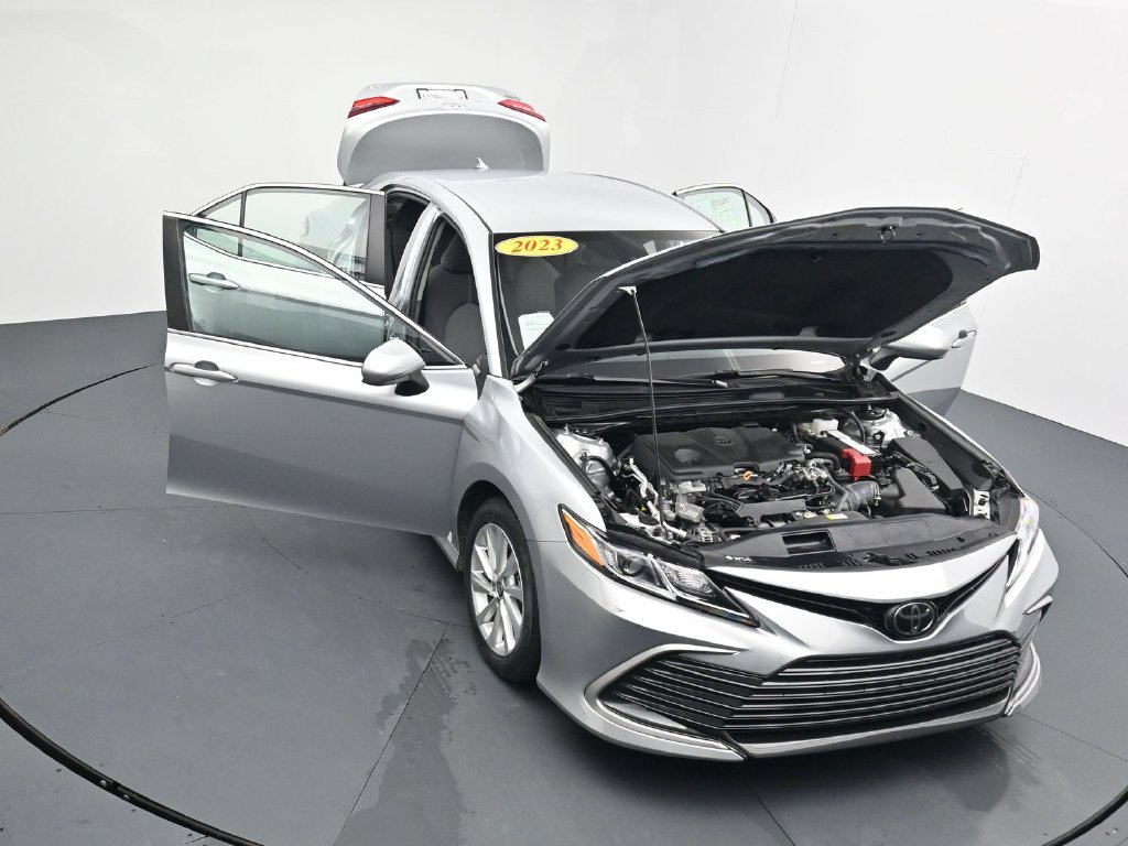 Used 2023 Toyota Camry LE AWD/4WD image 40