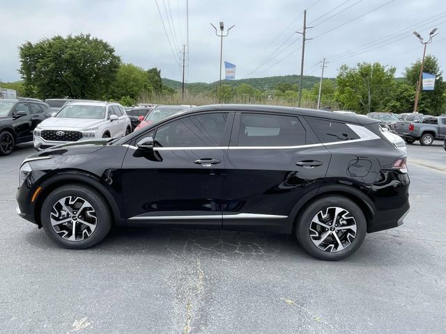 Used 2023 Kia Sportage EX FWD image 2