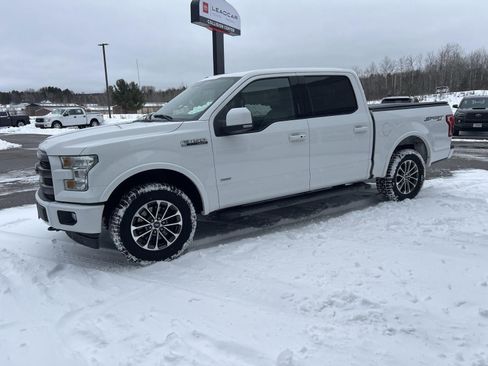 Used 2017 Ford F150 Lariat image 4