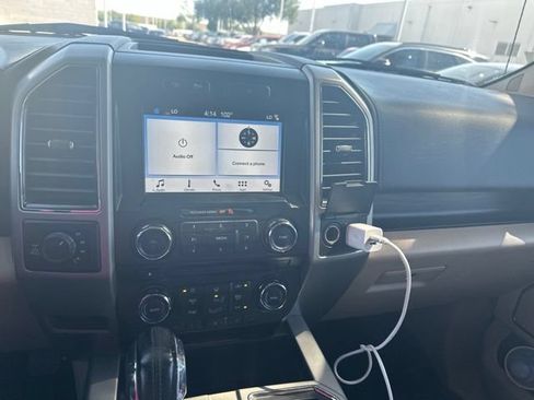 Used 2017 Ford F150 Lariat AWD/4WD image 6