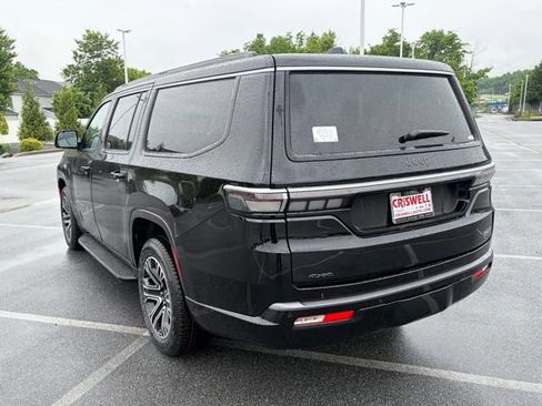 New 2026 Jeep Grand Wagoneer L 4WD w/ Premium Group I image 4
