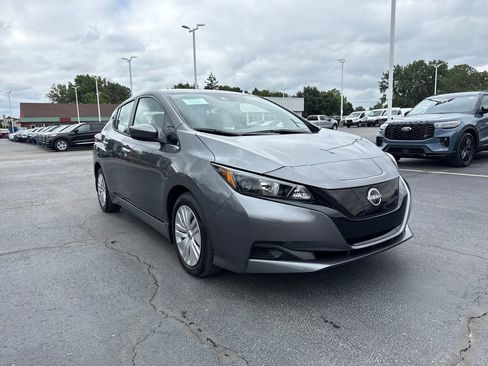 Used 2023 Nissan Leaf S image 4
