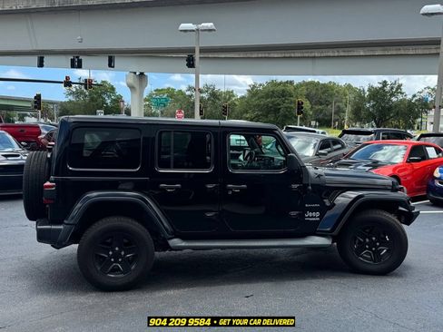Used 2019 Jeep Wrangler Unlimited Sahara w/ LED Lighting Group AWD/4WD image 7