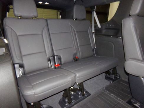 New 2025 Chevrolet Suburban LT w/ Comfort Package image 12
