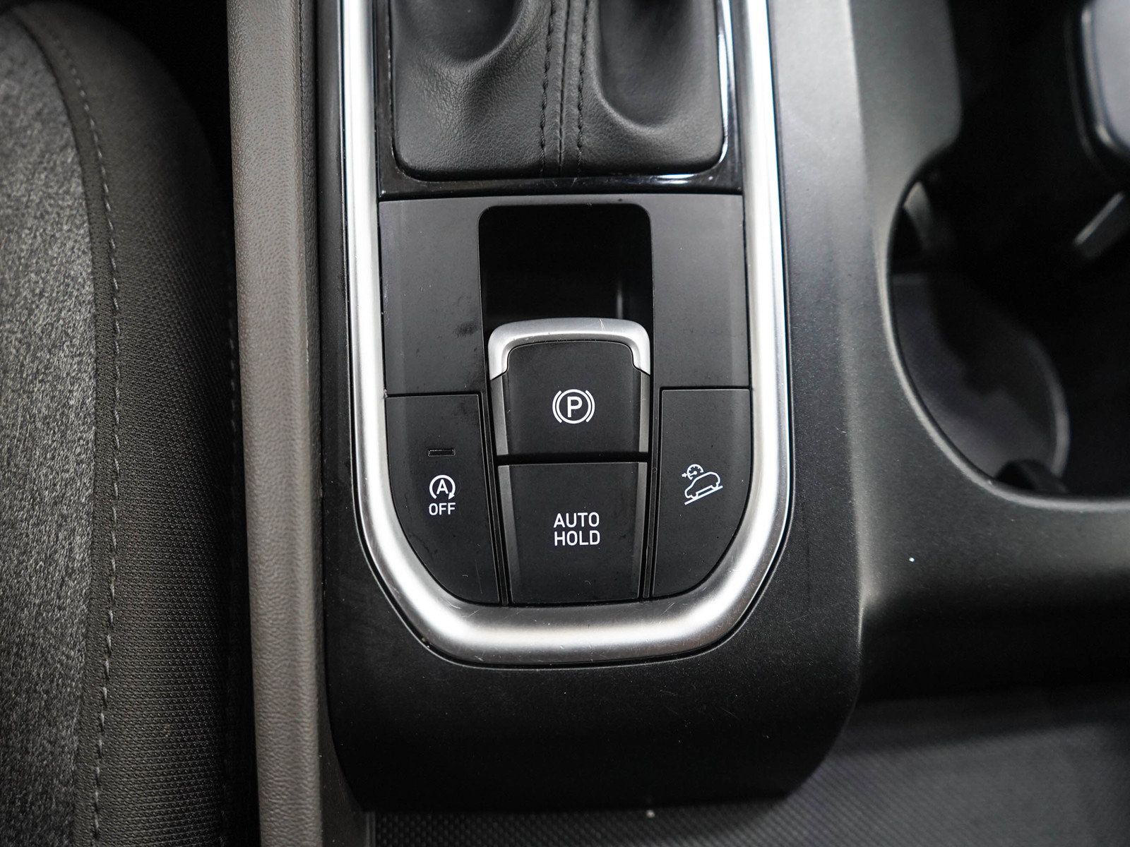 Used 2019 Hyundai Santa Fe SE AWD/4WD image 23