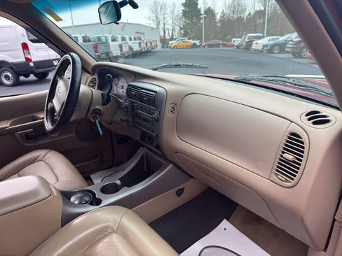 Used 2001 Ford Explorer Sport Trac 4x4 image 22