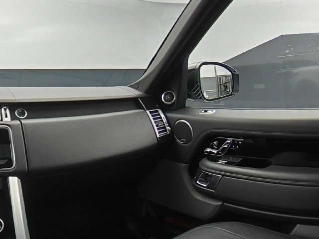 Used 2021 Land Rover Range Rover P525 Westminster Edition LWB AWD/4WD image 33
