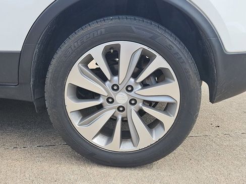 Used 2020 Buick Encore Preferred image 23