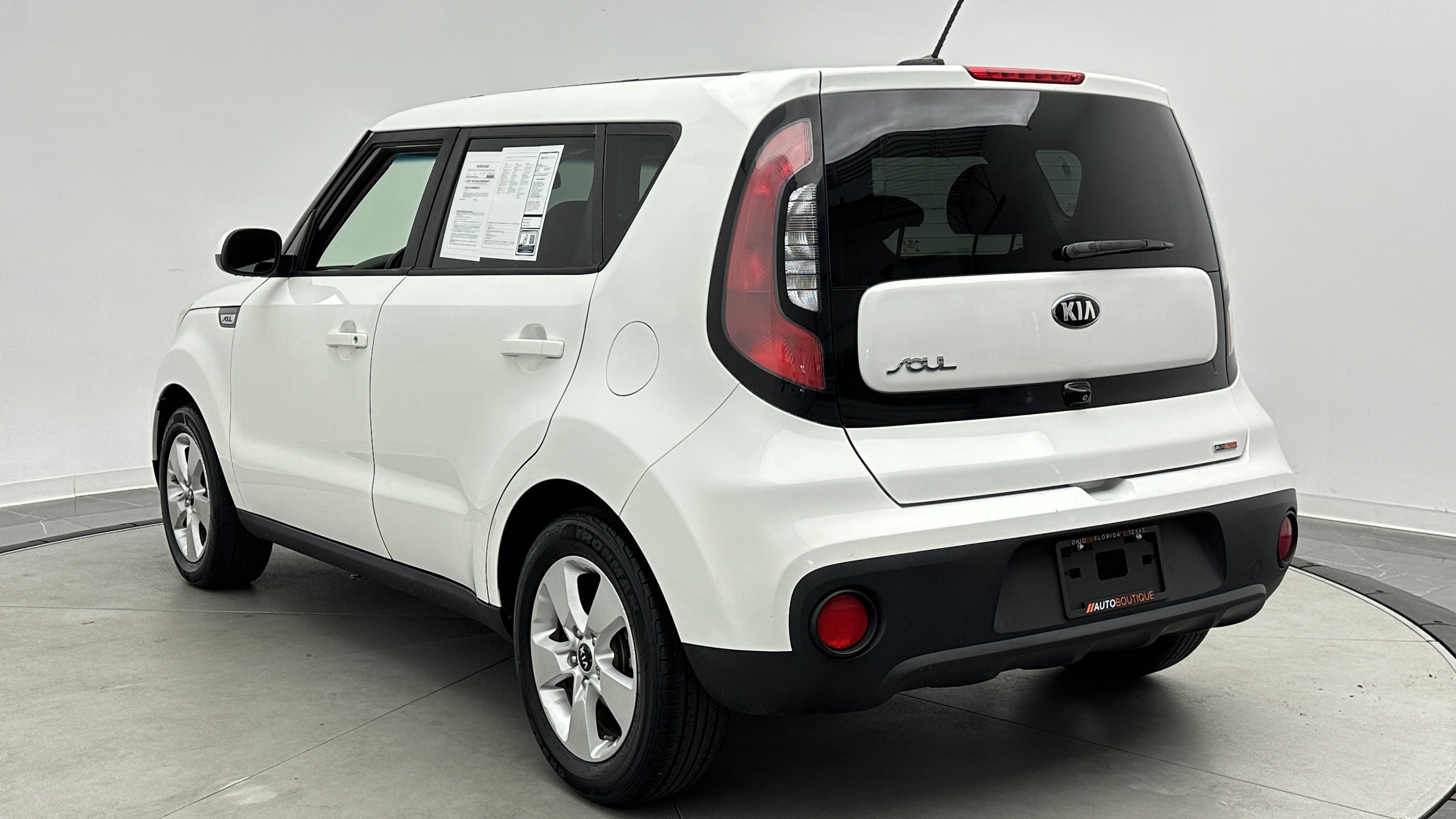 Used 2018 Kia Soul w/ Option Group 020 FWD image 5