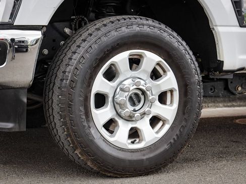 Used 2024 Ford F250 XLT w/ FX4 Off-Road Package AWD/4WD image 11