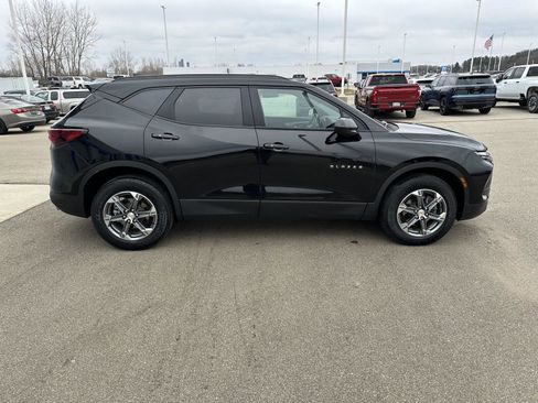 Used 2024 Chevrolet Blazer LT w/ Convenience Package image 11