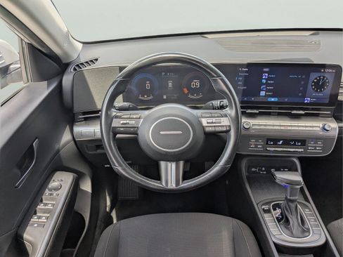 Used 2024 Hyundai Kona SEL FWD image 17
