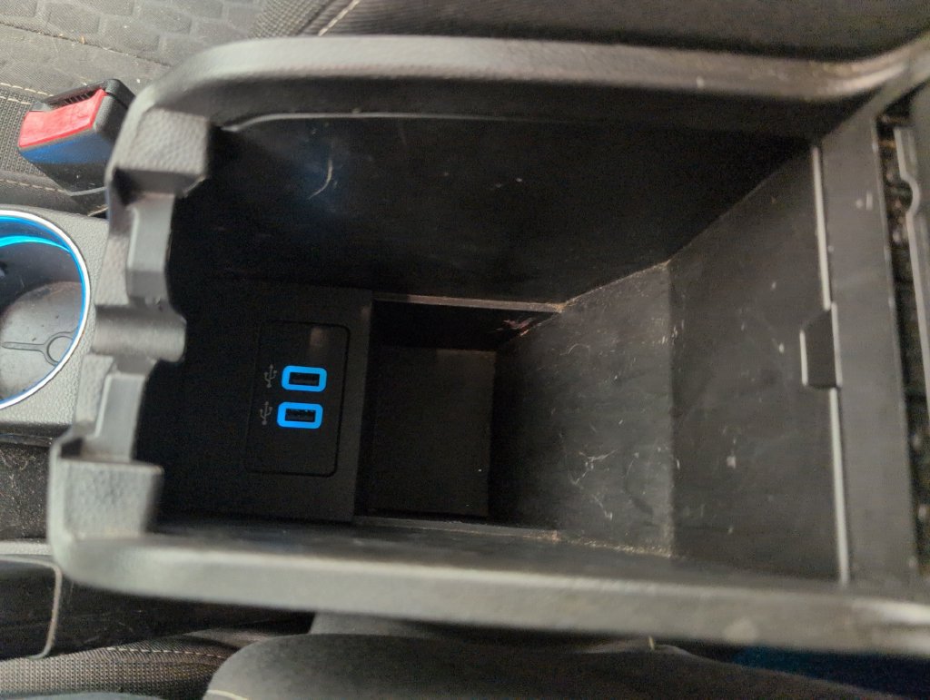 Used 2017 Ford Fiesta SE w/ Equipment Group 201A FWD image 32