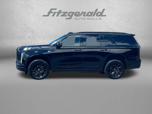 Certified 2026 Cadillac Escalade Sport w/ LPO, ONYX Package AWD/4WD image 5