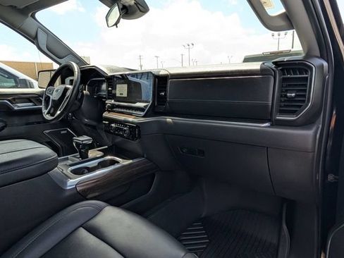 Certified 2024 Chevrolet Silverado 1500 RST AWD/4WD image 26