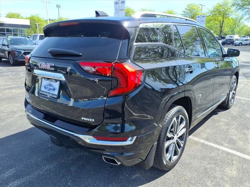 Used 2020 GMC Terrain Denali w/ Denali Premium Package AWD/4WD image 7