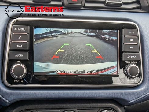 New 2025 Nissan Versa SV image 18