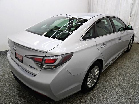 Used 2016 Hyundai Sonata SE image 6