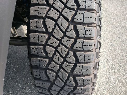 Used 2024 Chevrolet Colorado ZR2 w/ ZR2 Bison Edition image 12