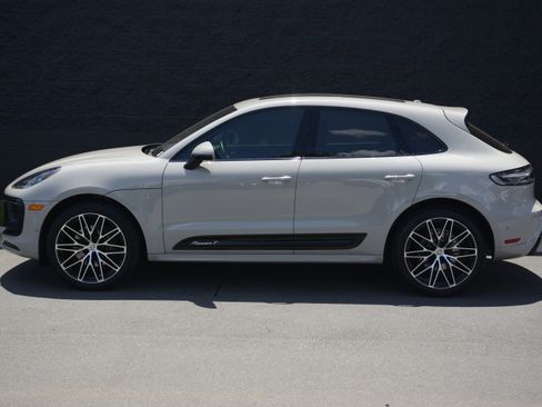 Certified 2026 Porsche Macan Turbo AWD/4WD image 2