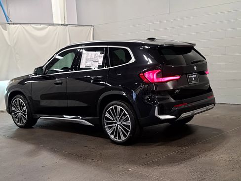Used 2026 BMW X1 xDrive28i w/ Technology Package AWD/4WD image 6