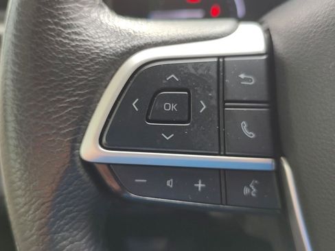 Used 2021 Toyota Sienna XLE image 14