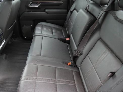 Used 2024 Chevrolet Silverado 2500 High Country w/ Technology Package AWD/4WD image 33
